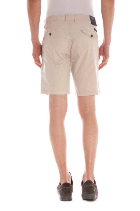 BEŻOWE BERMUDY GANT MĘSKIE (Beige) BEŻOWE BERMUDY GANT MĘSKIE (Beige)